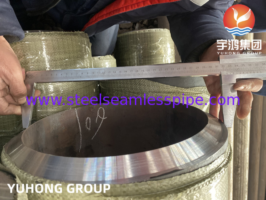 ASTM A335 P22 합금 강철 열기용으로 열로 롤링 된 무선 파이프
