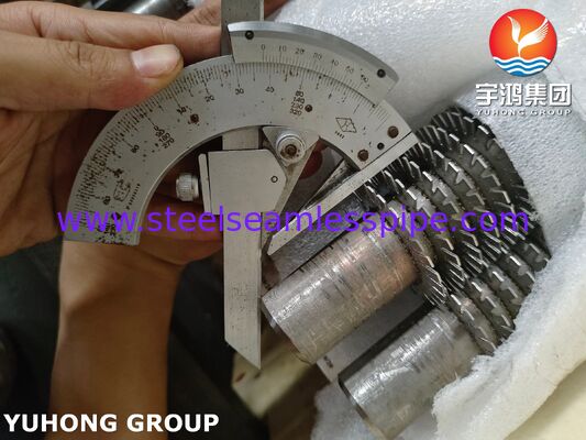 높은 주파수 웰딩 톱니 톱니 튜브 TP304H 기본 / SS304 핀