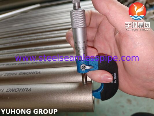 화학 산업용 ASTM A312 TP304 / UNS S30400 심리스 스테인리스 스틸 할로우 바